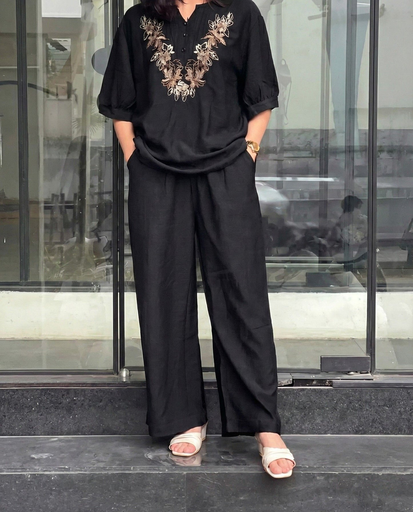 Harper – Classic Black Roman Fabric Comfort Co Ord Sets